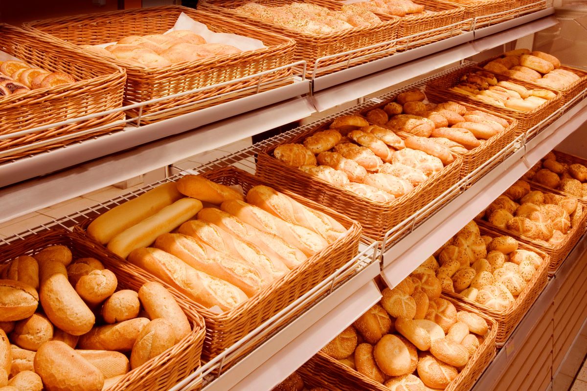Bread in storeajafoto