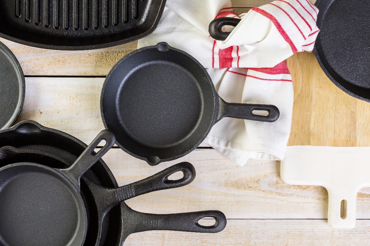 Cast iron skillet