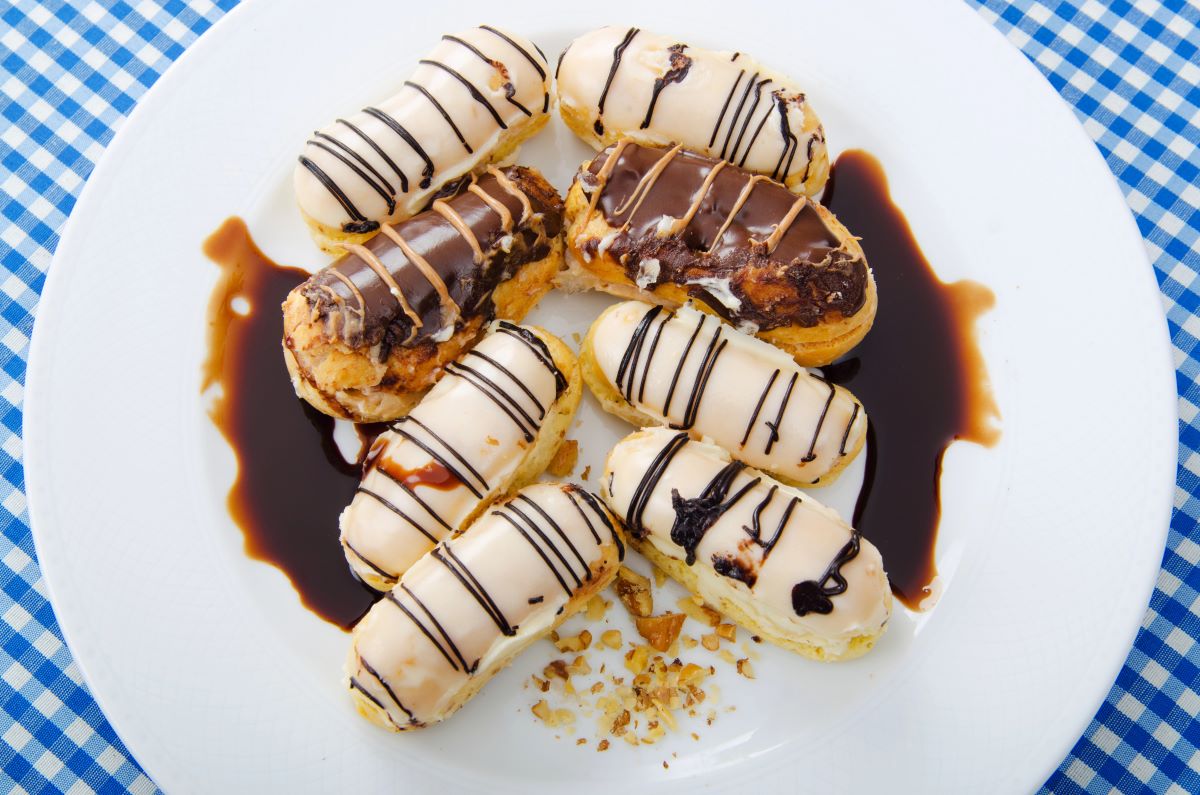 Chocolate Eclairs 2