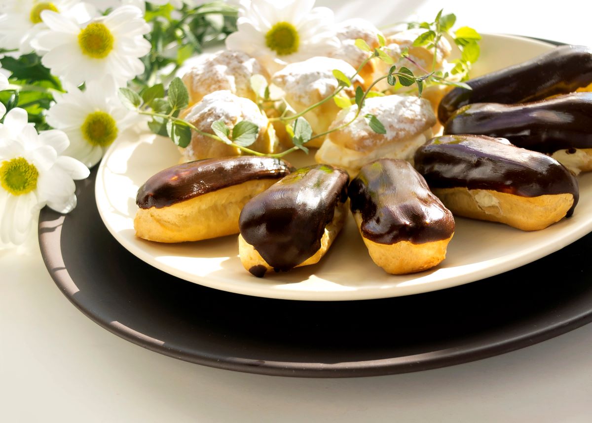 Chocolate Eclairs