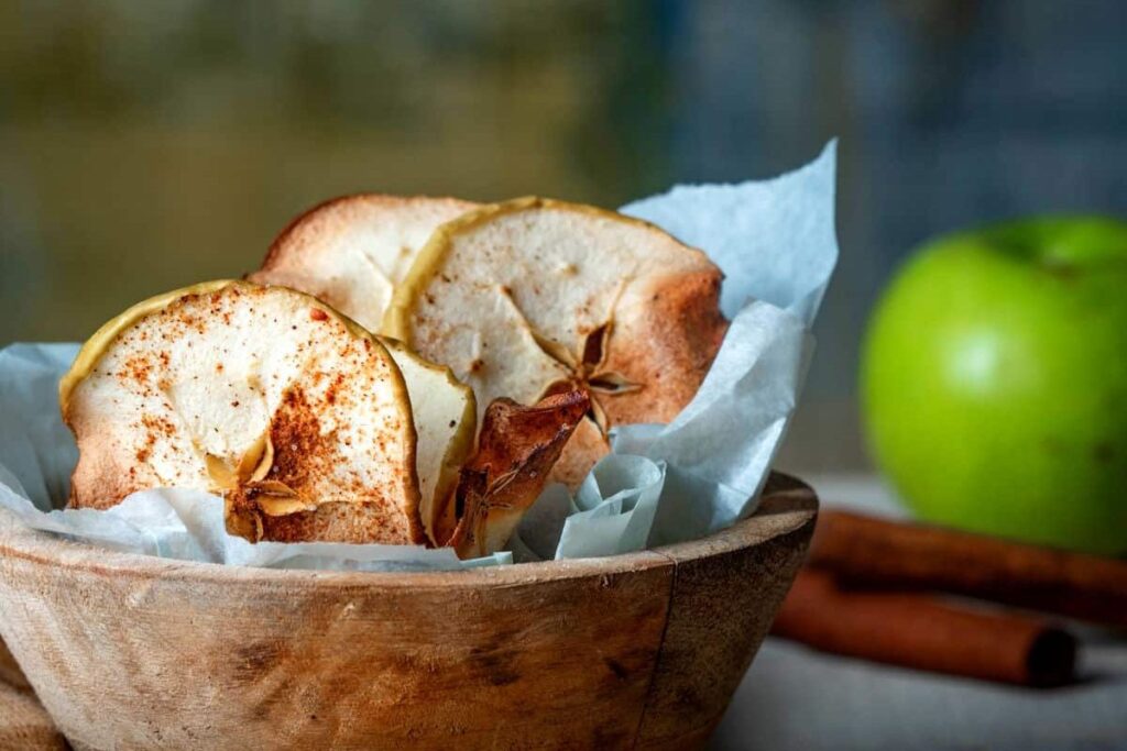 Cinnamon Apple Chips by In The Kitch