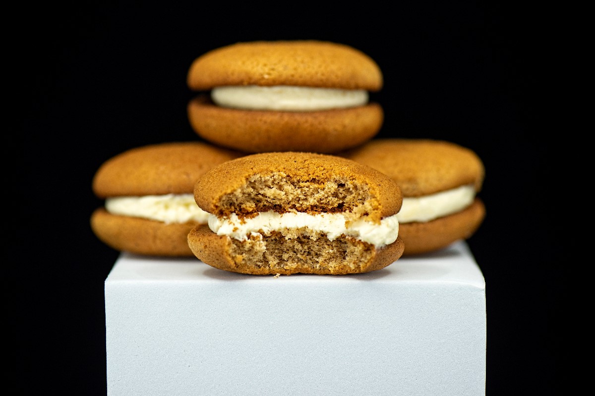 Cream filled snack cakes