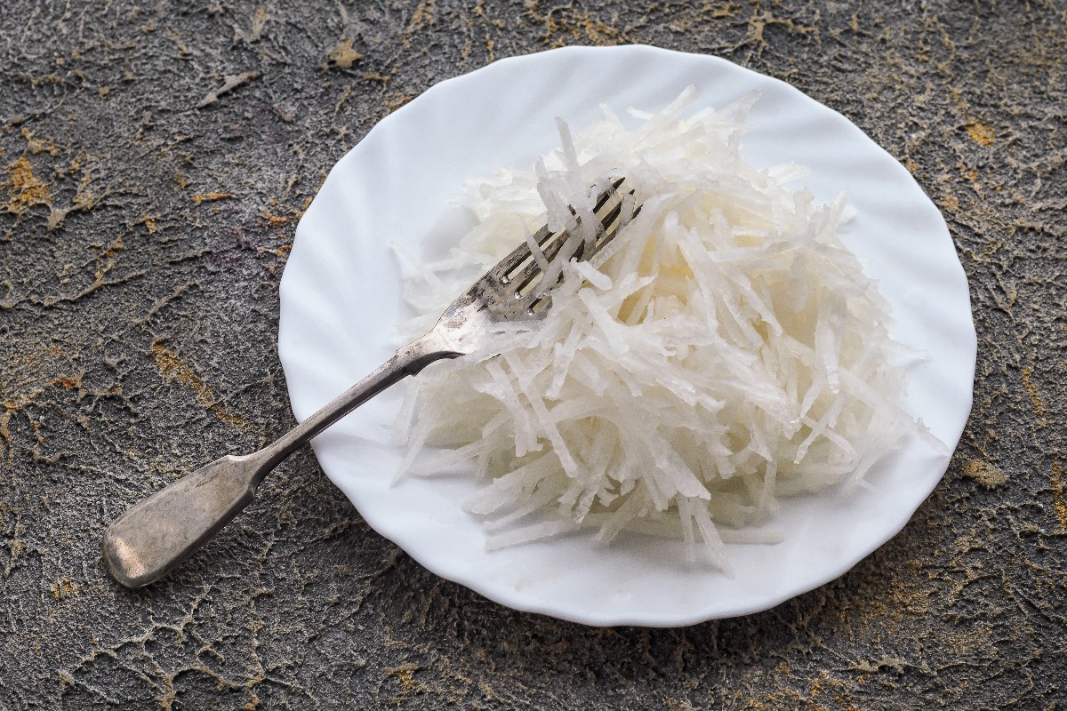 Crisp daikon