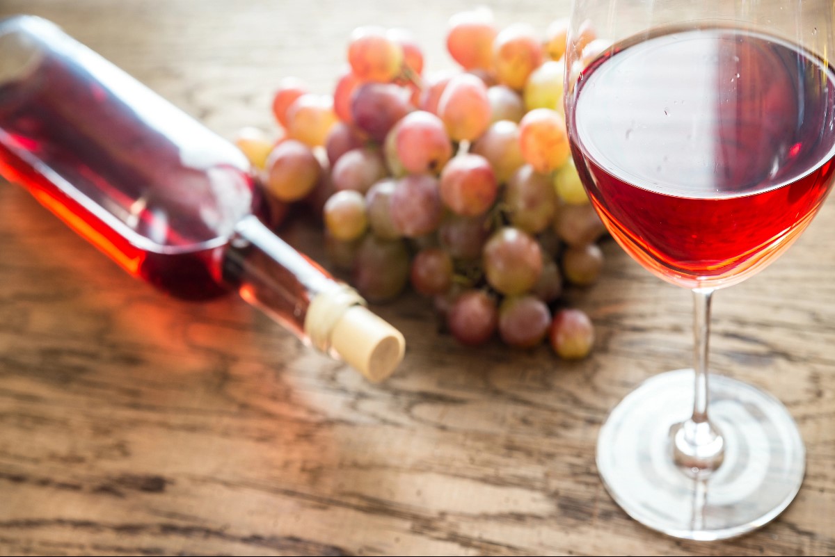 Dry rose wine