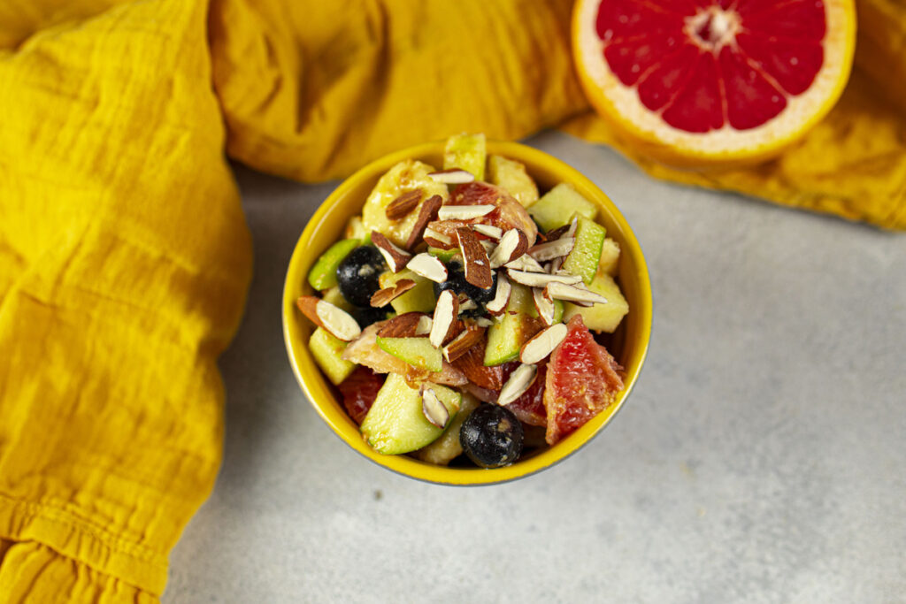 Easy Salad with Grapefruit by Happy Food Healthy Life