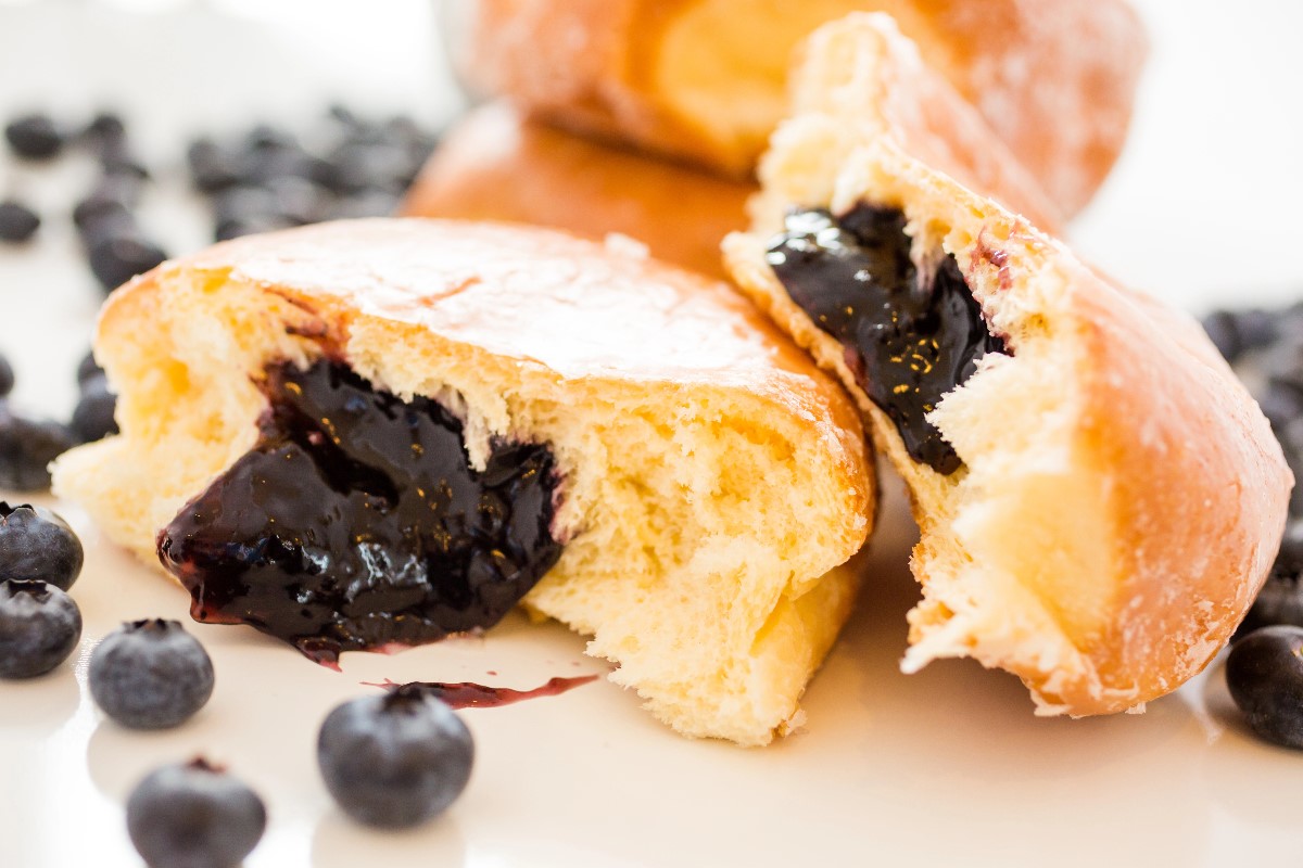 Fruit filing donuts