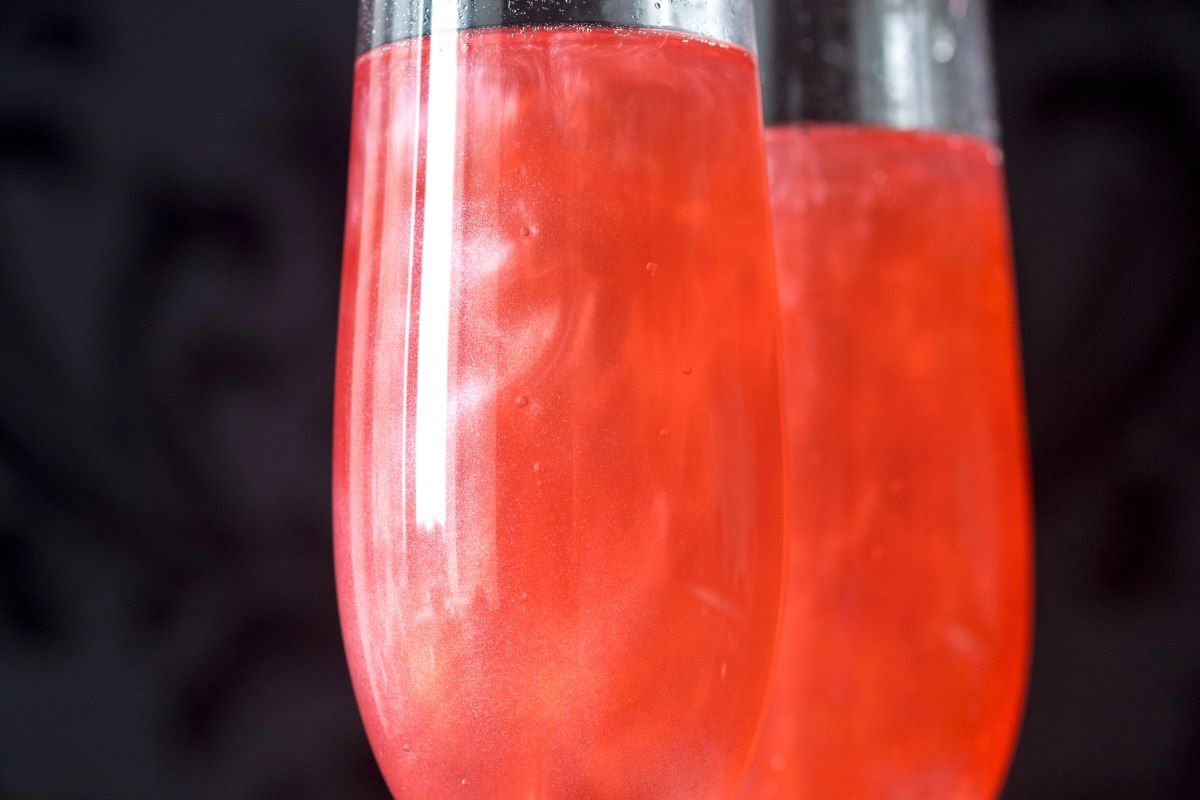 Glitter wine