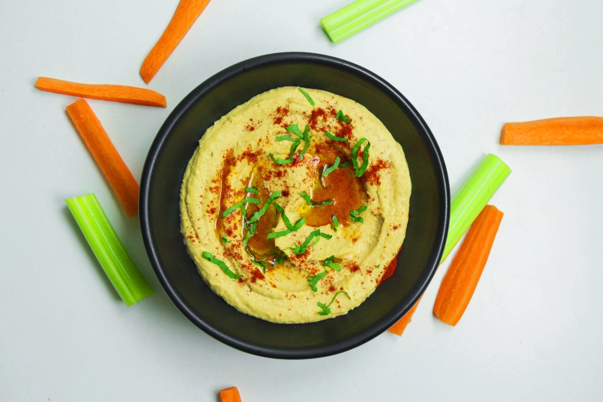 Hummus with veggies stick