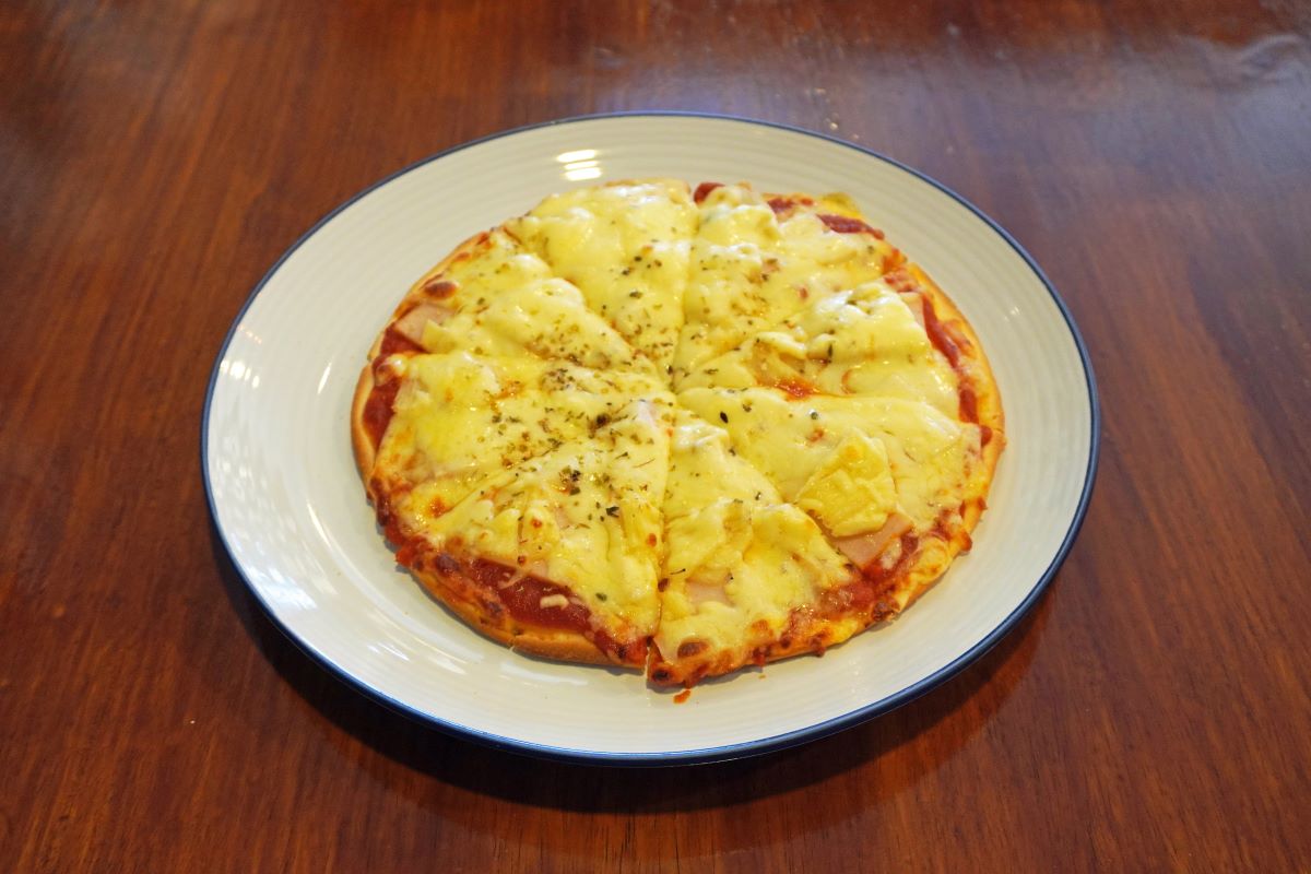 Kimchi pizza