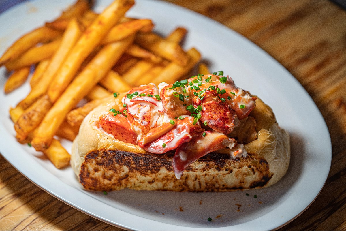 Lobster roll