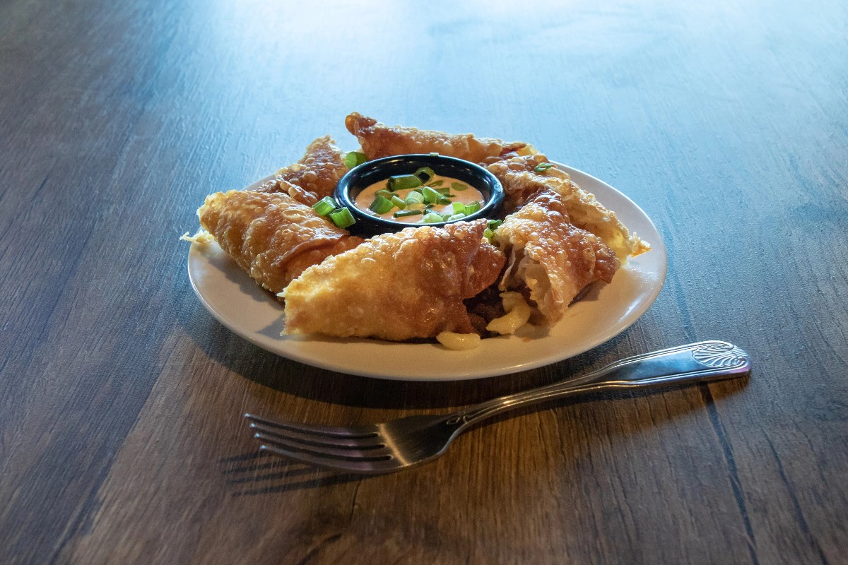Mac and cheese egg roll