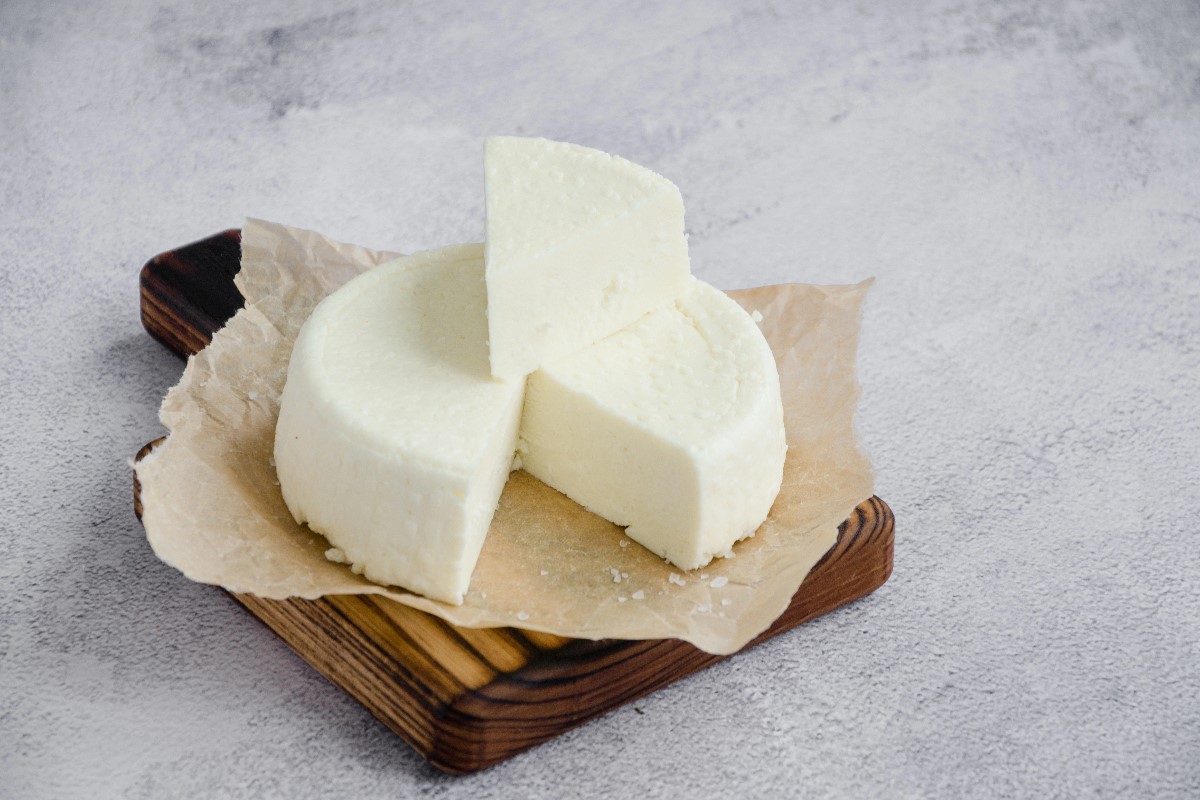 Milk cheese