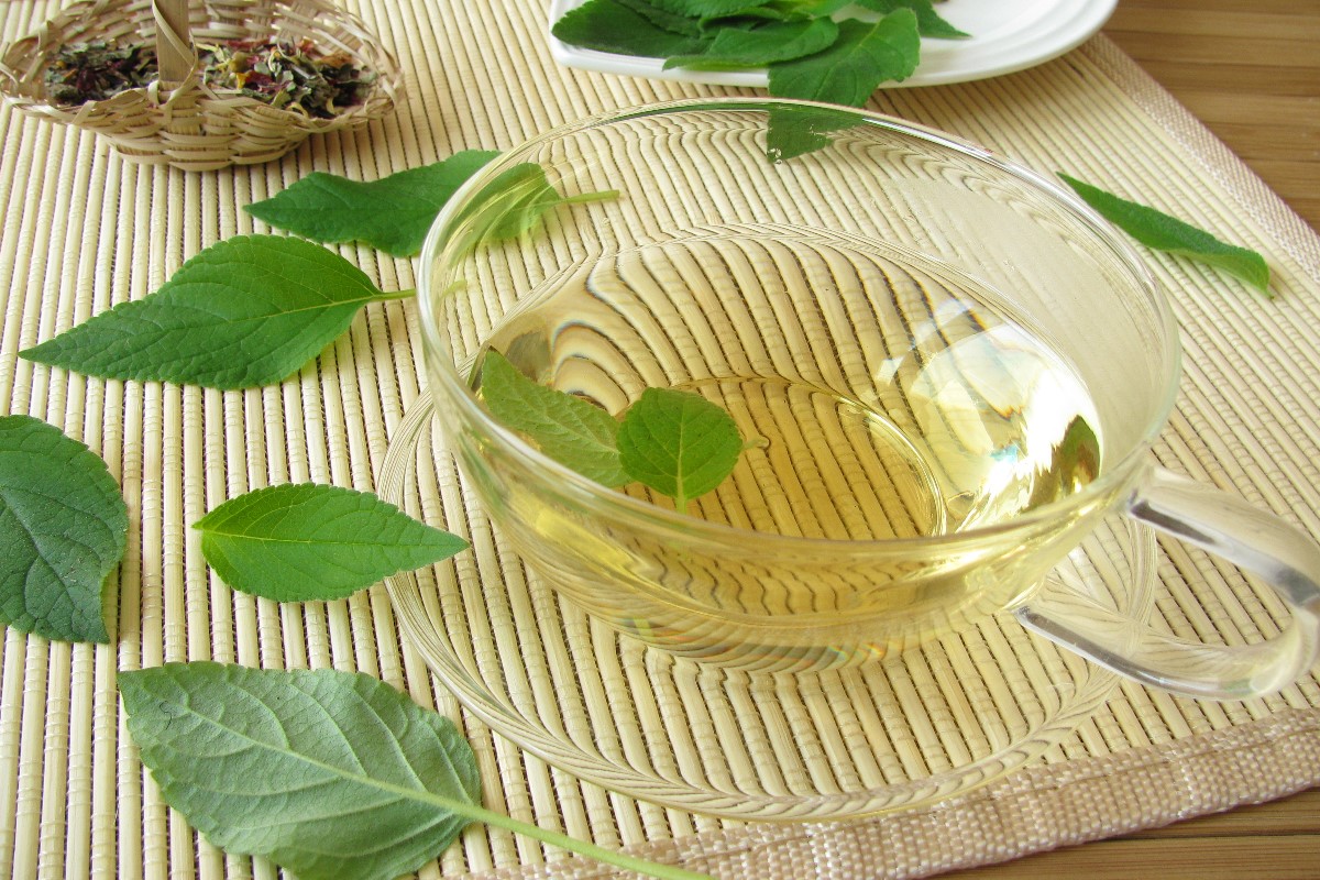 Pineapple sage tea