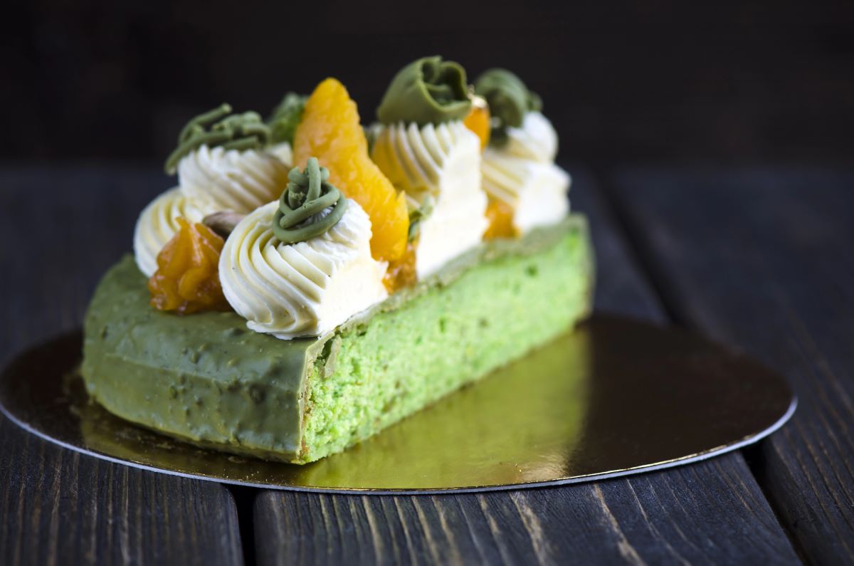 Pistachio cake