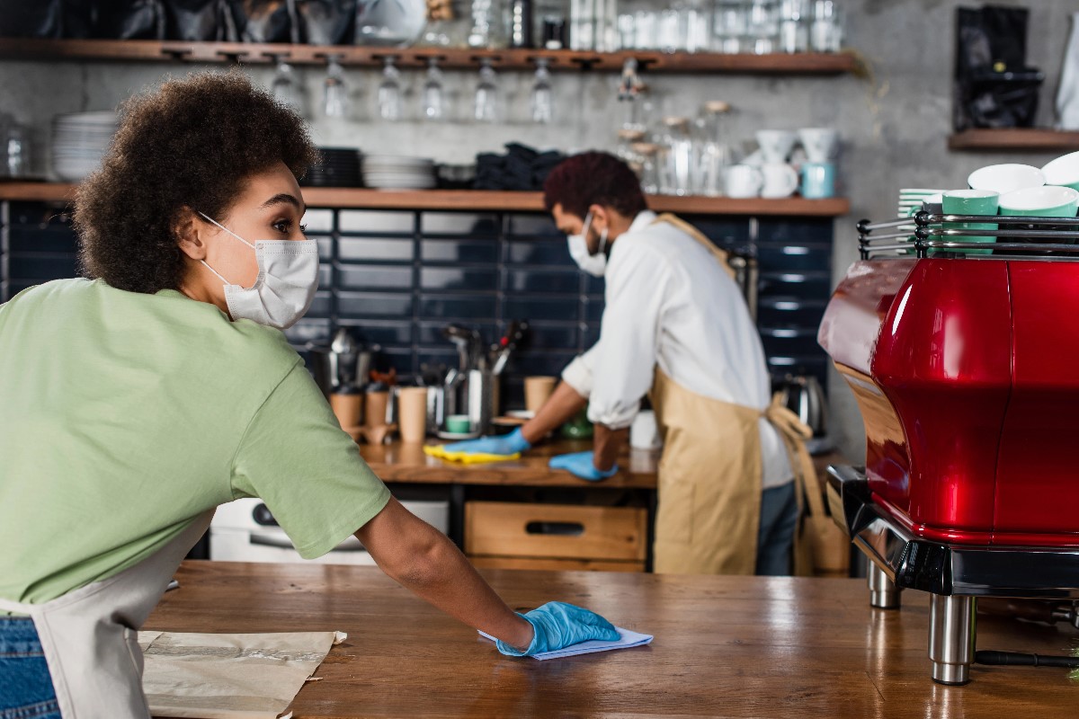Restaurant deep cleaning