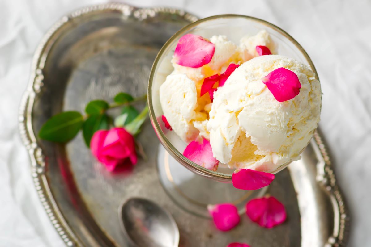 Rose ice cream