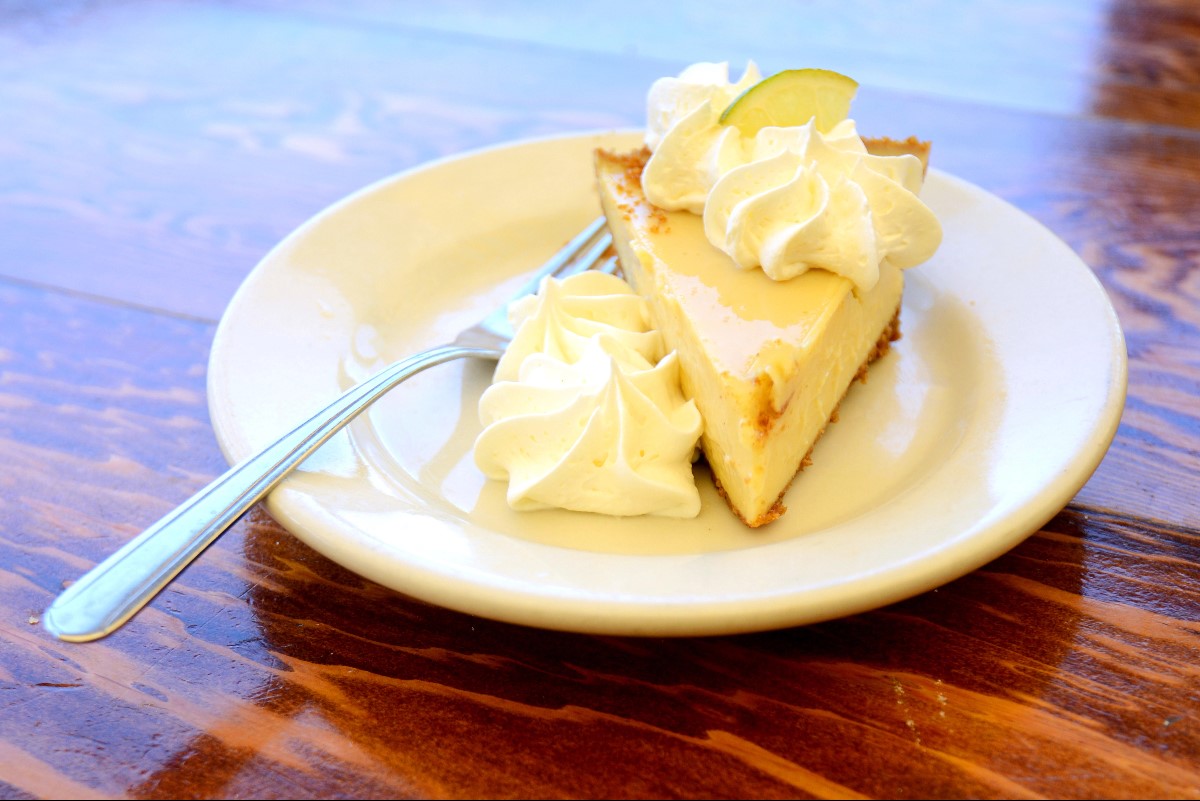 Saltine lime pie
