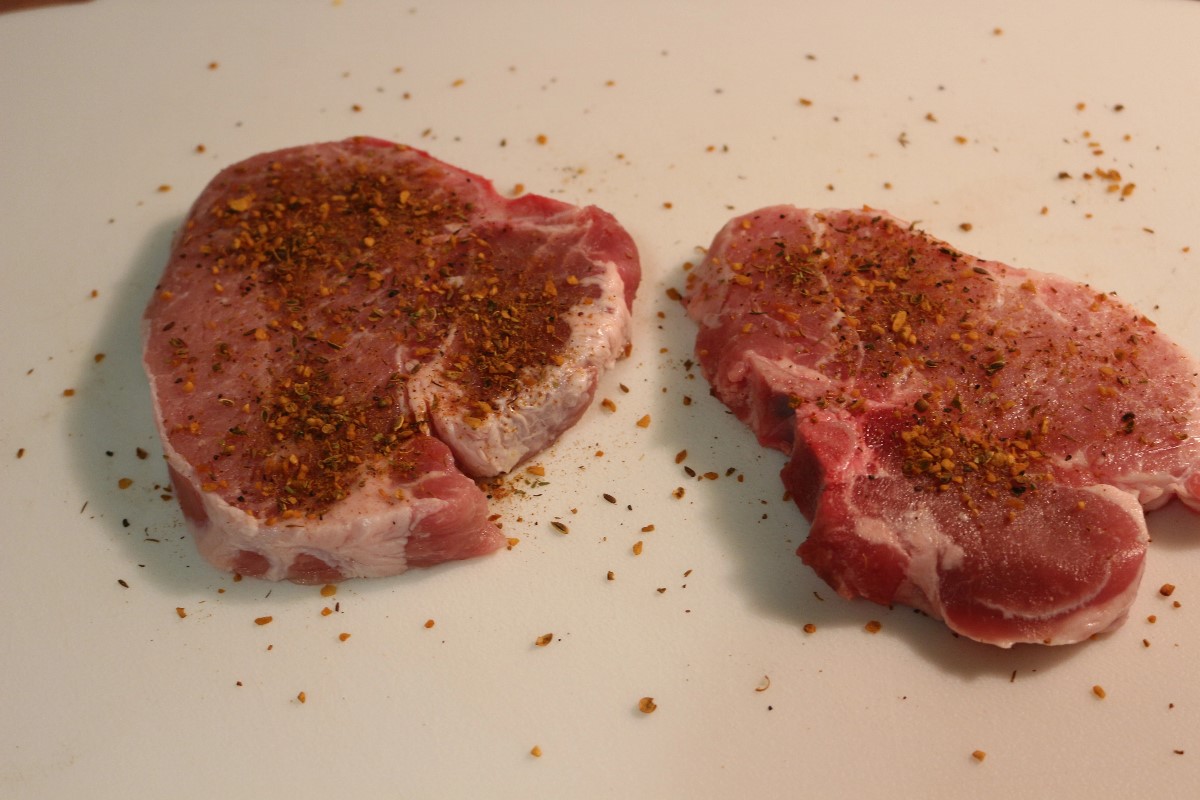 Seasoned meat for grill