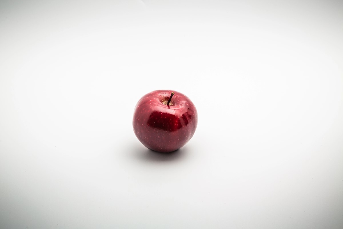 Shiny apple