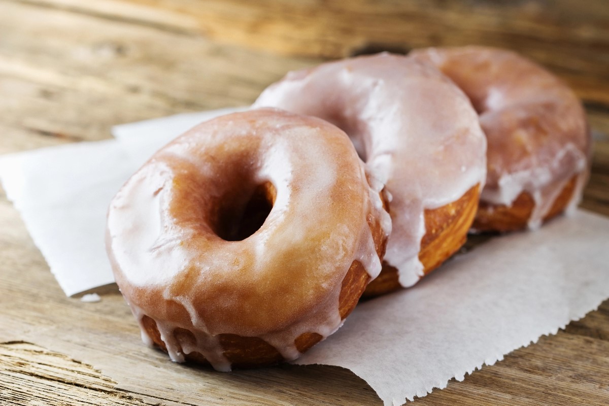 Spice glazed donuts
