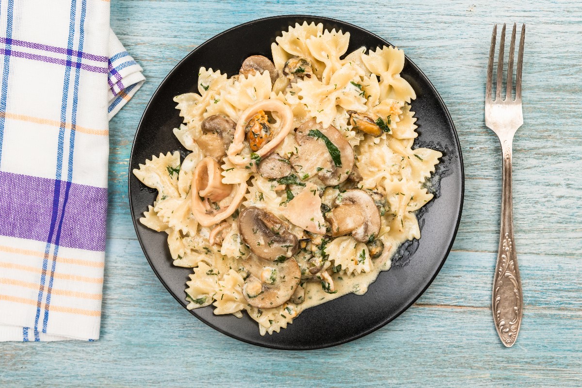 Sprinkle parsley on food