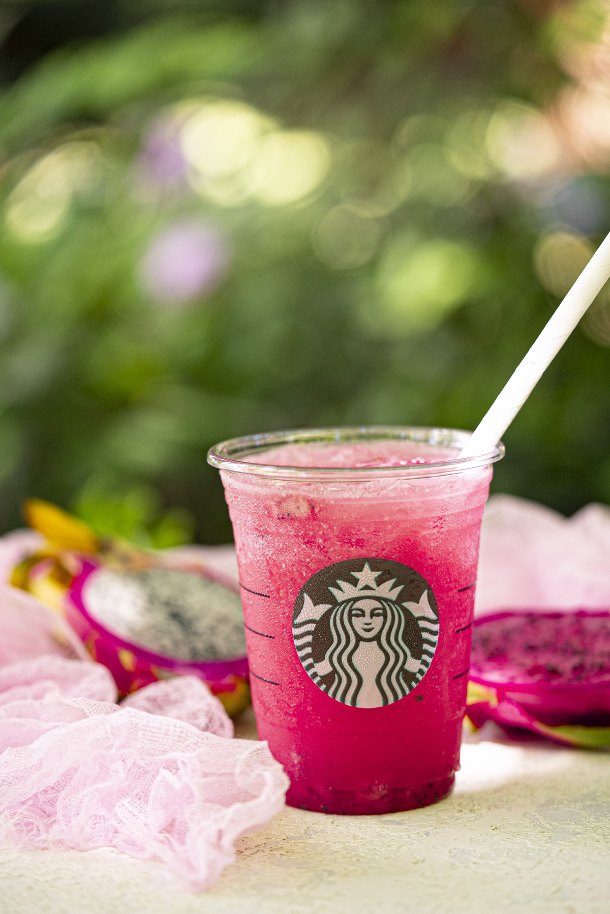 Starbucks dragonfruit refresher