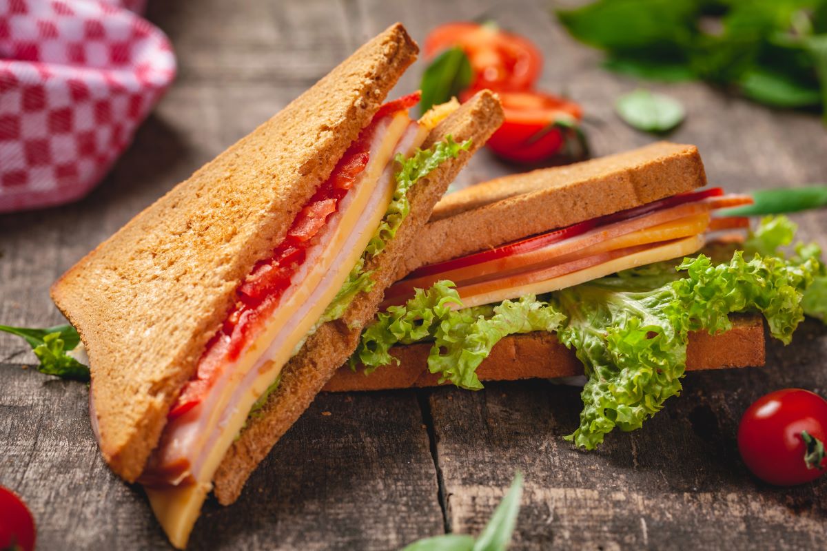 Toasted Lettuce Sandwiches