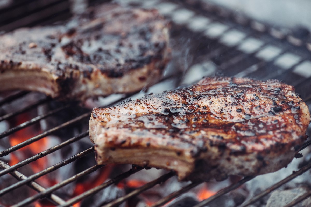 Using wood for BBQ