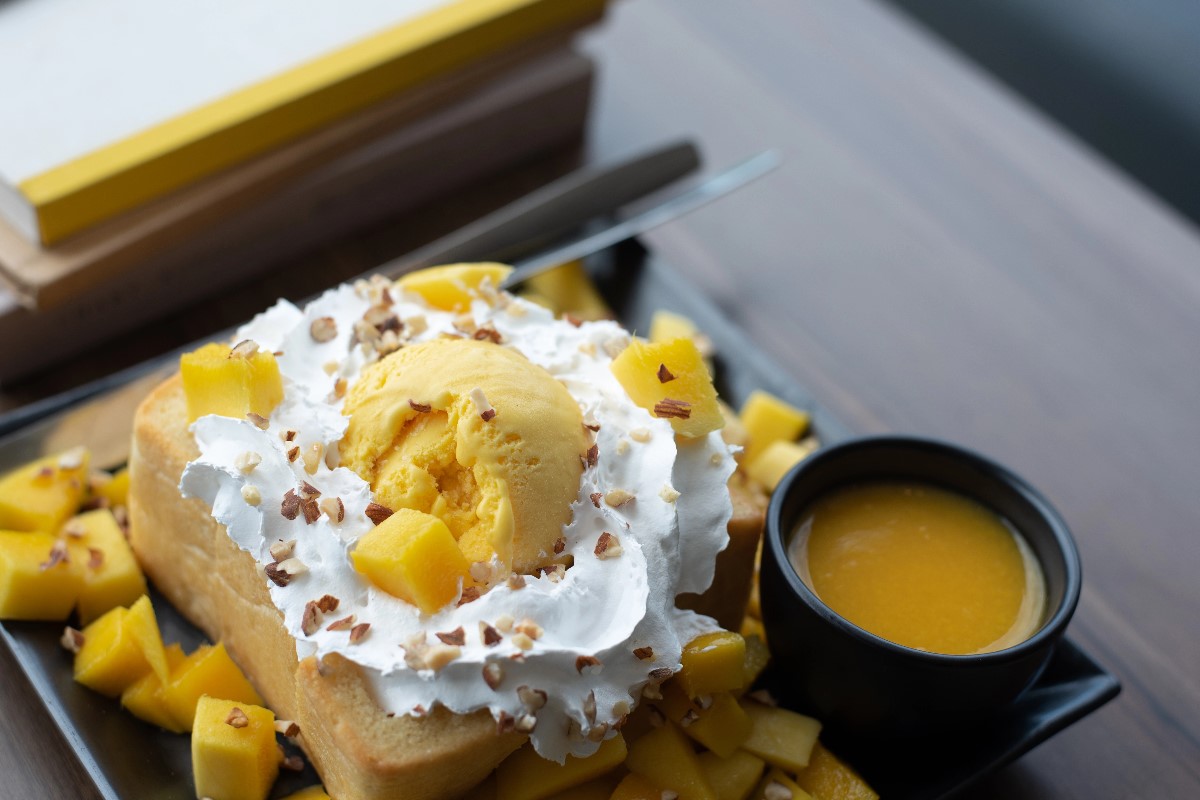 Yogurt toast