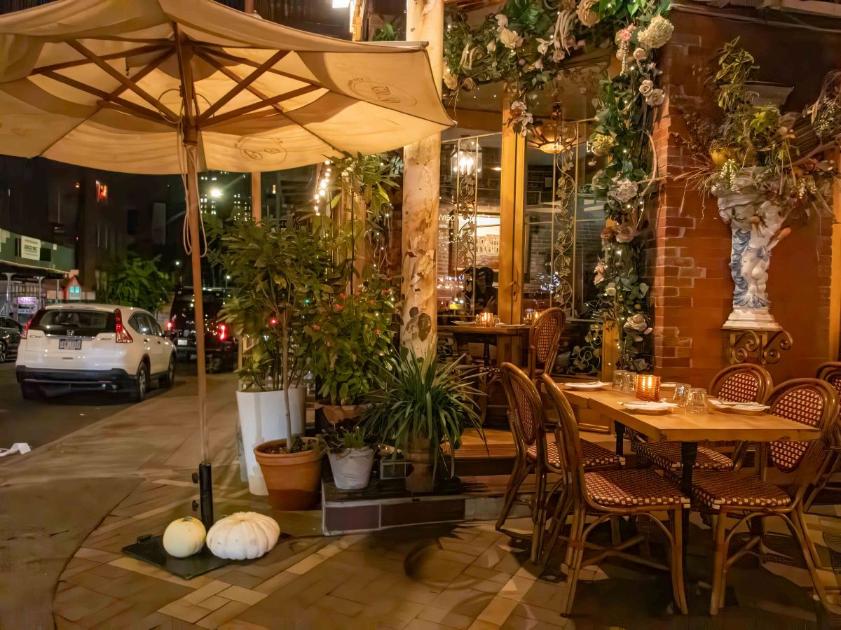 bistro space