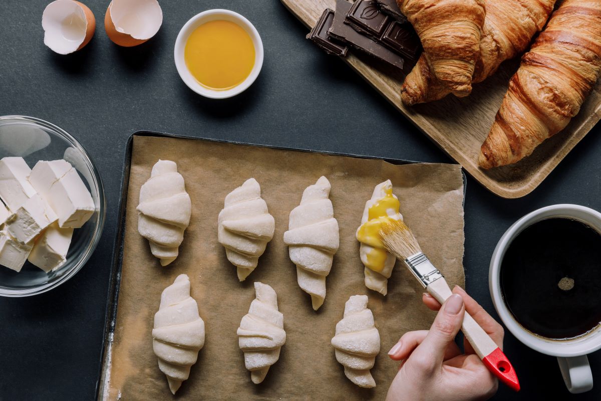 croissants butter brush 2