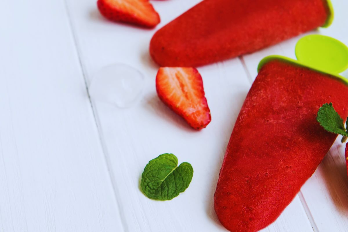 frozen yoghurt with fruit