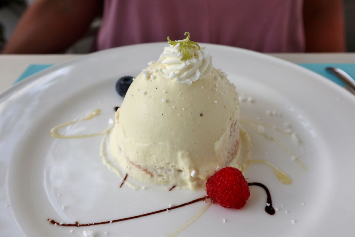 jeff bexos pastry