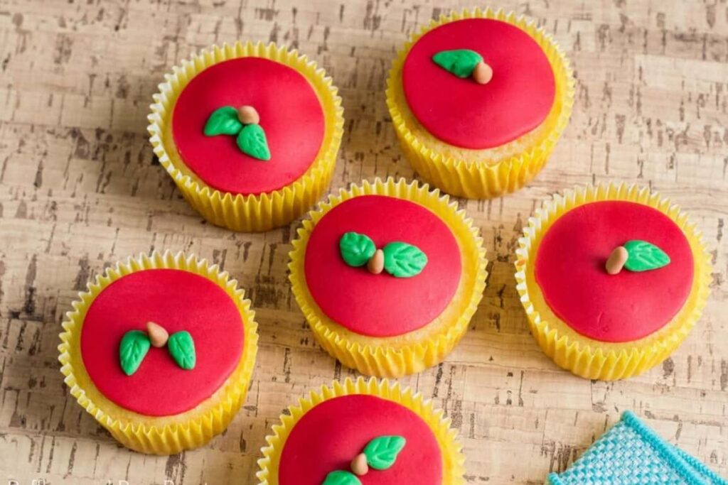 back to school cupcakes