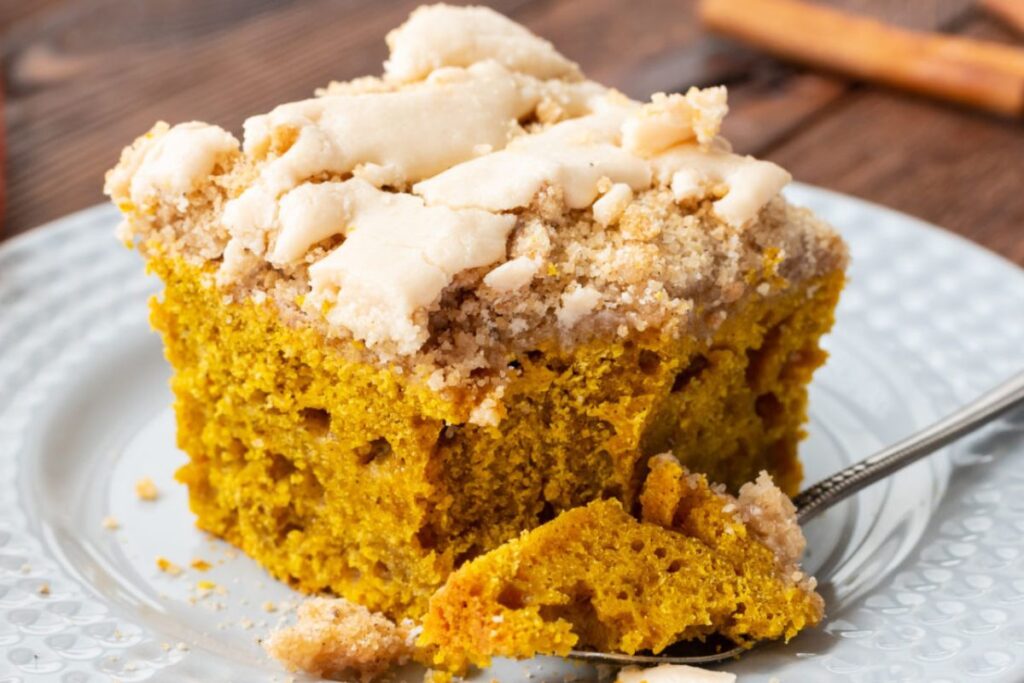 friendsgiving cake ideas
