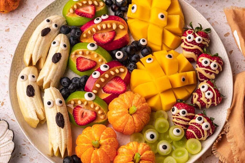 Halloween Fruit Platter by Rainbow Nourishments