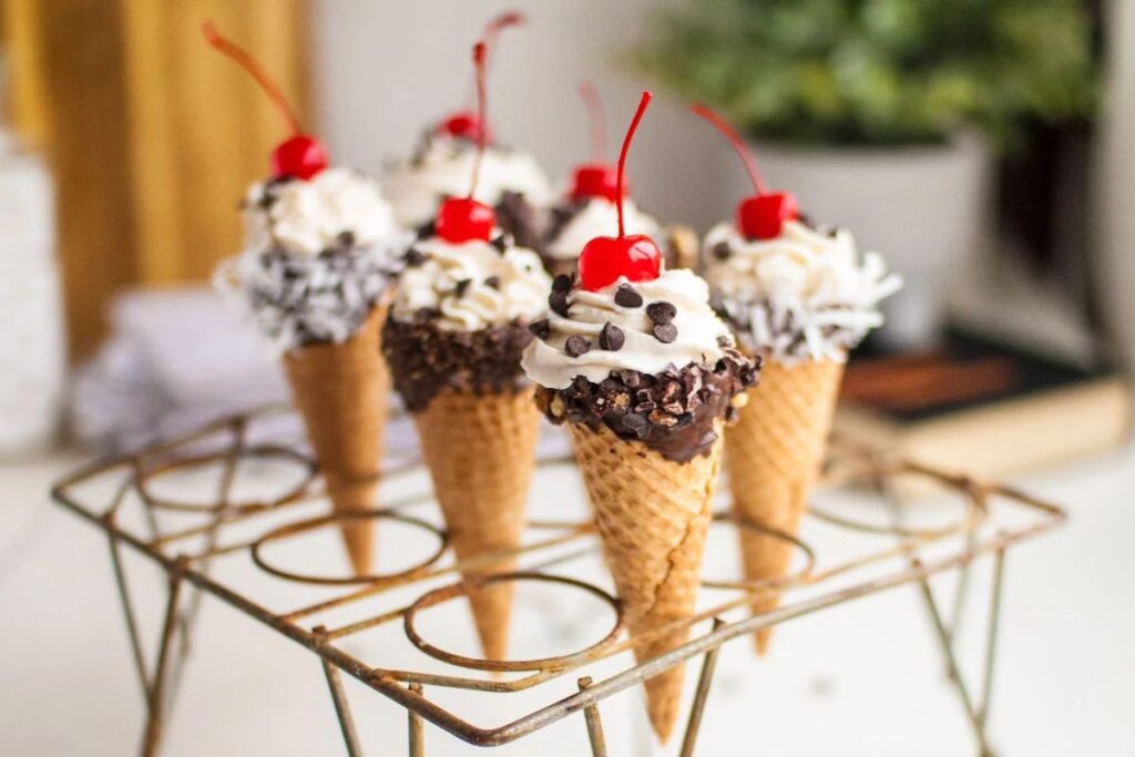 No Bake Cannoli Cones by xoxoBella