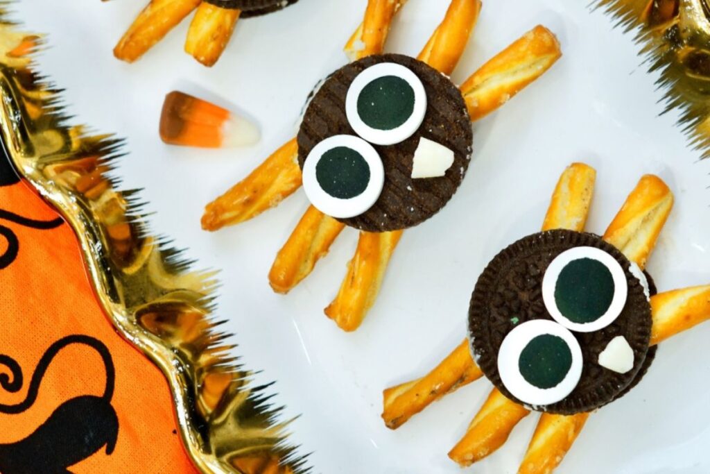 Oreo Cookie Spiders by Moms Who Save