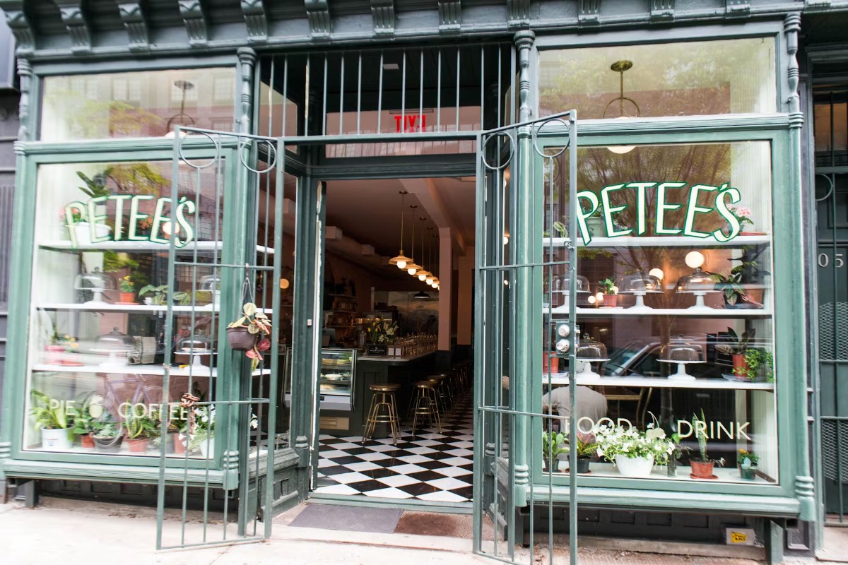 Petees pie company