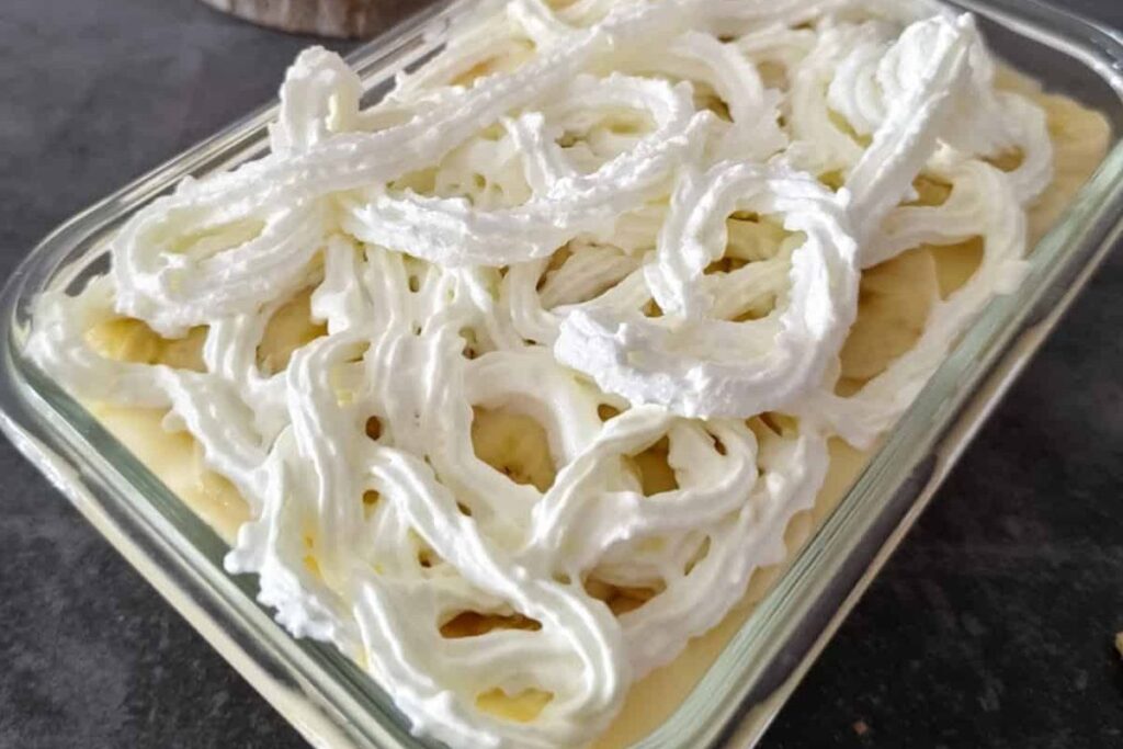 Simple Banana Pudding by My Good Food World