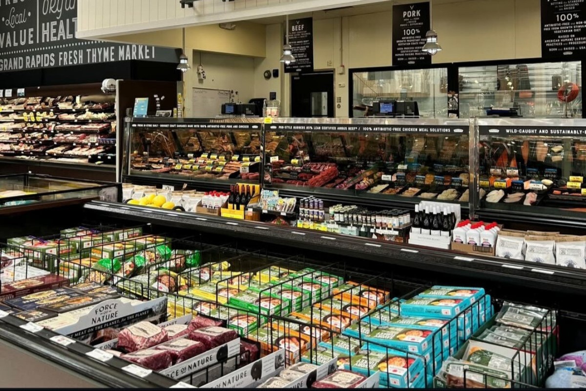 fresh thyme market