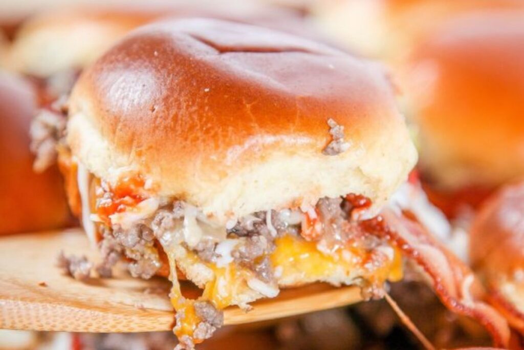 Baked Cheeseburger Sliders by Baking Beauty