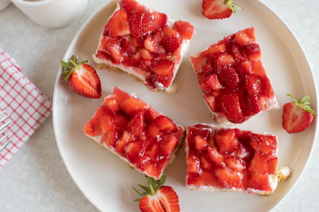 How to Freeze Strawberries with Syrup
