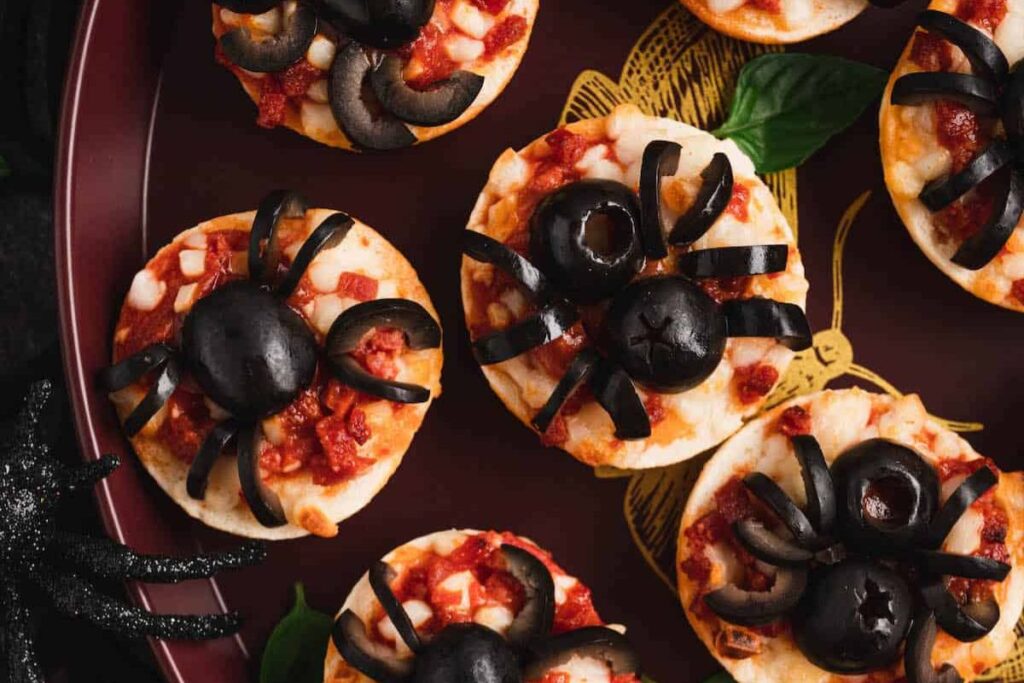 Mini Spider Pizza by Foxes Love Lemons