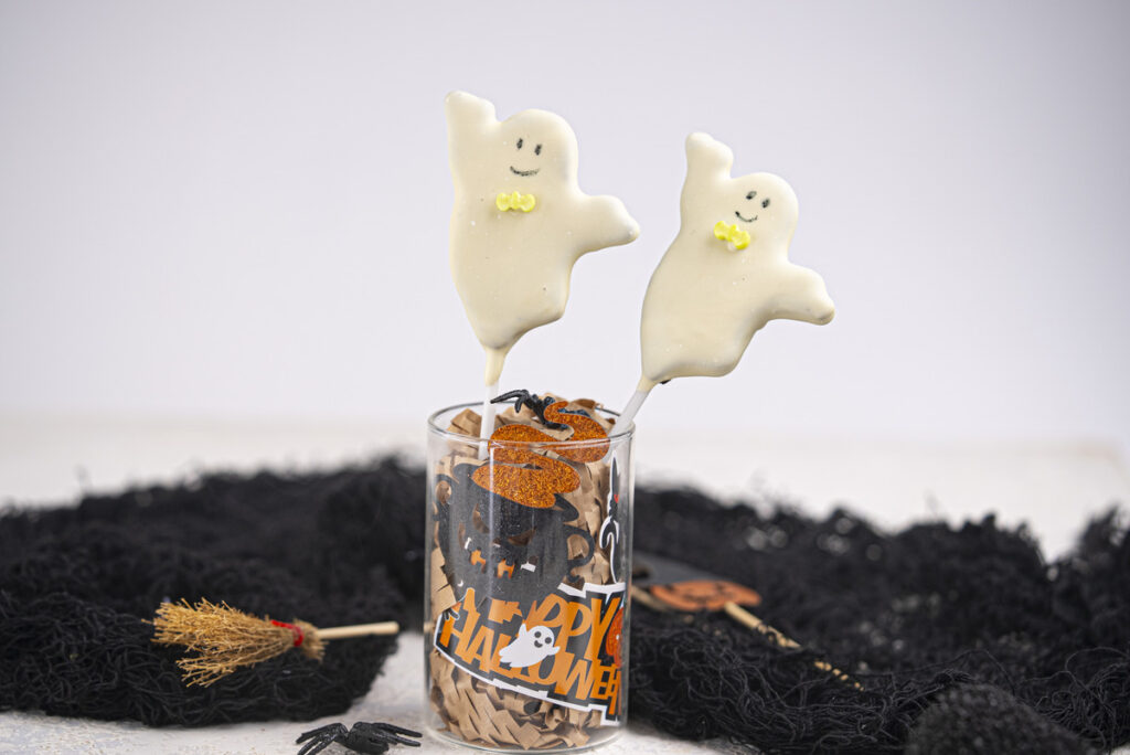 Spooky Cake Pops