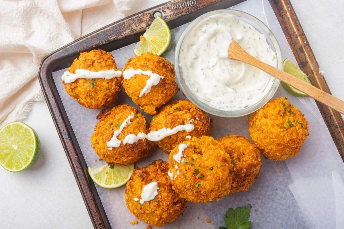 Air Fryer Mac and Cheese Balls. Photo Credit: xoxoBella
