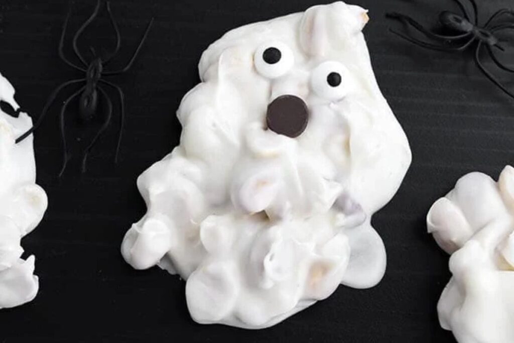 White Chocolate Halloween Ghosts by Simply Happy Foodie