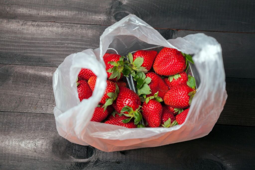 how to freeze strawberries