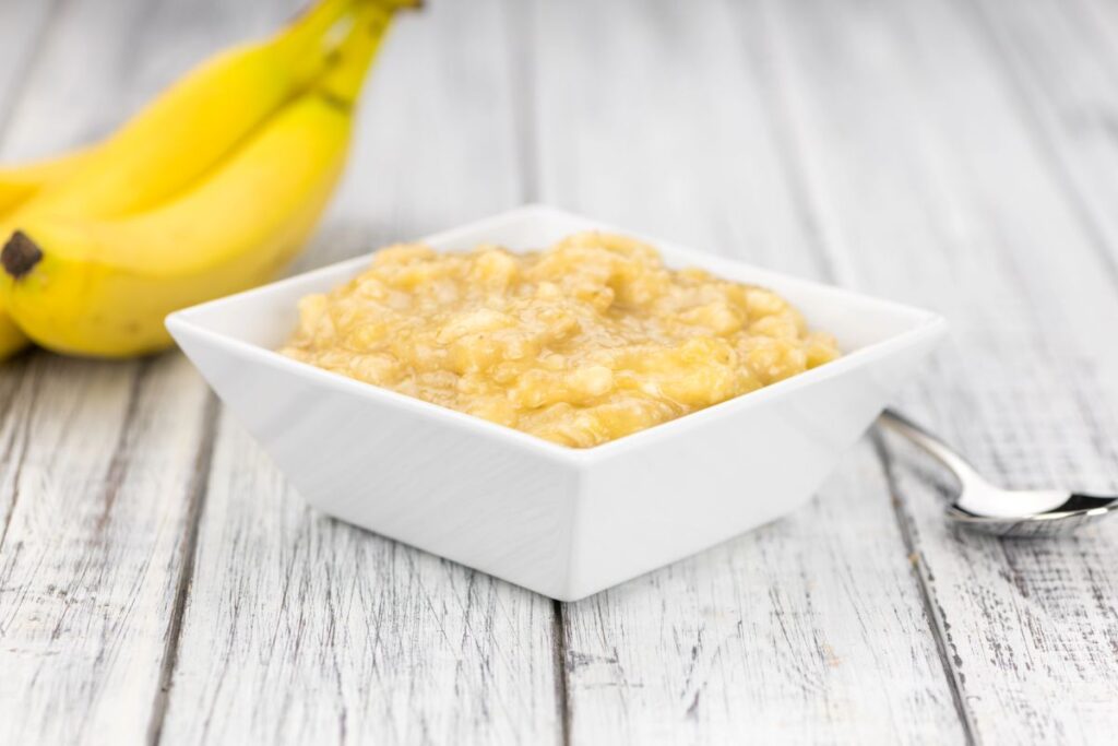 mashed bananas