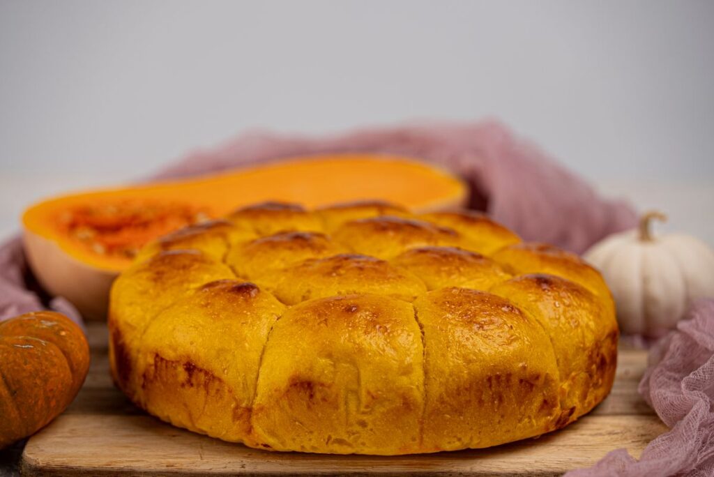 Pumpkin Yeast Rolls